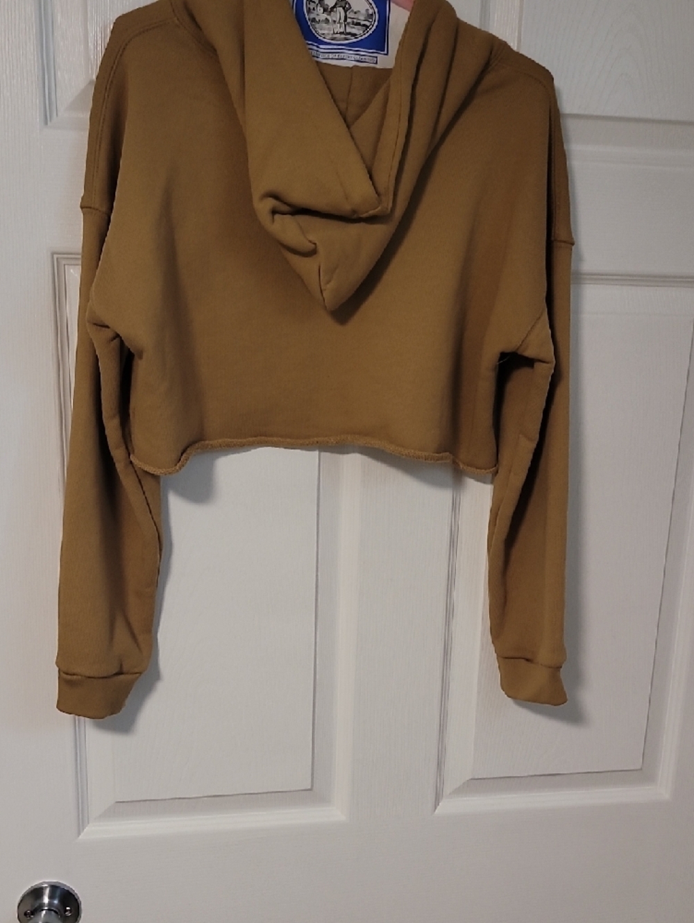 Gucci Tan Cropped Hoodie with Black Logo - Picture 5 of 6